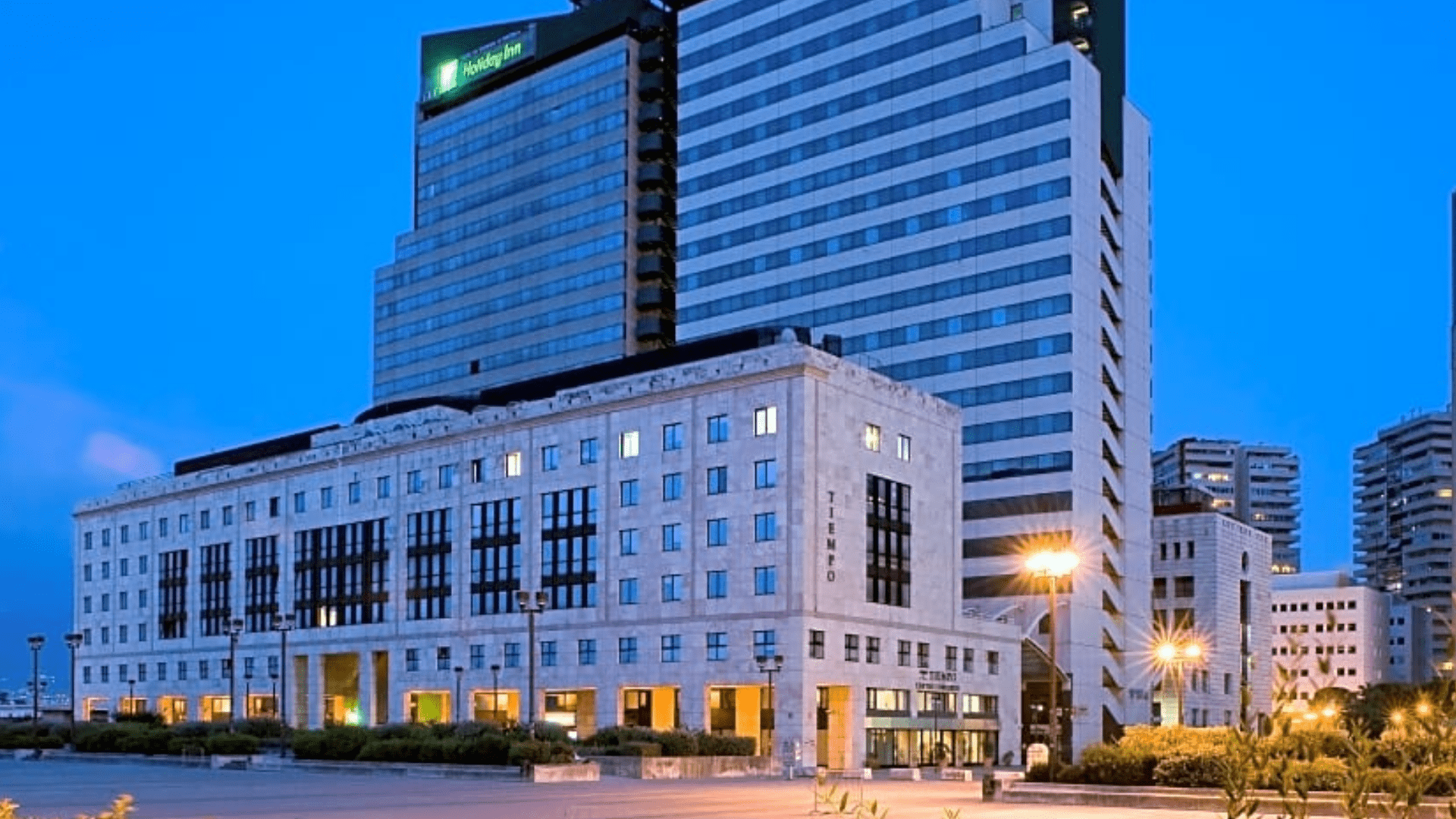 Holiday Inn Napoli Showgroup Holiday Inn Napoli Showgroup