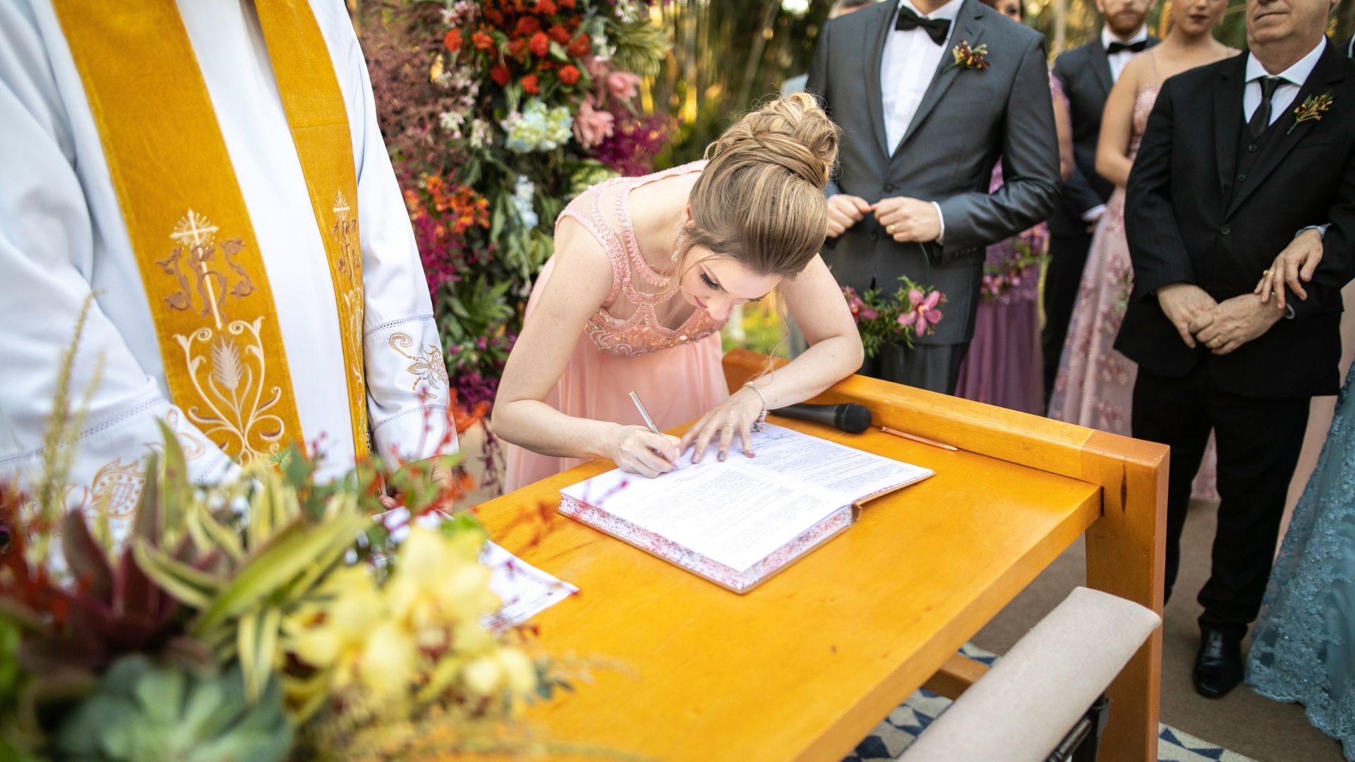 Che differenza c'è tra damigelle e testimoni?