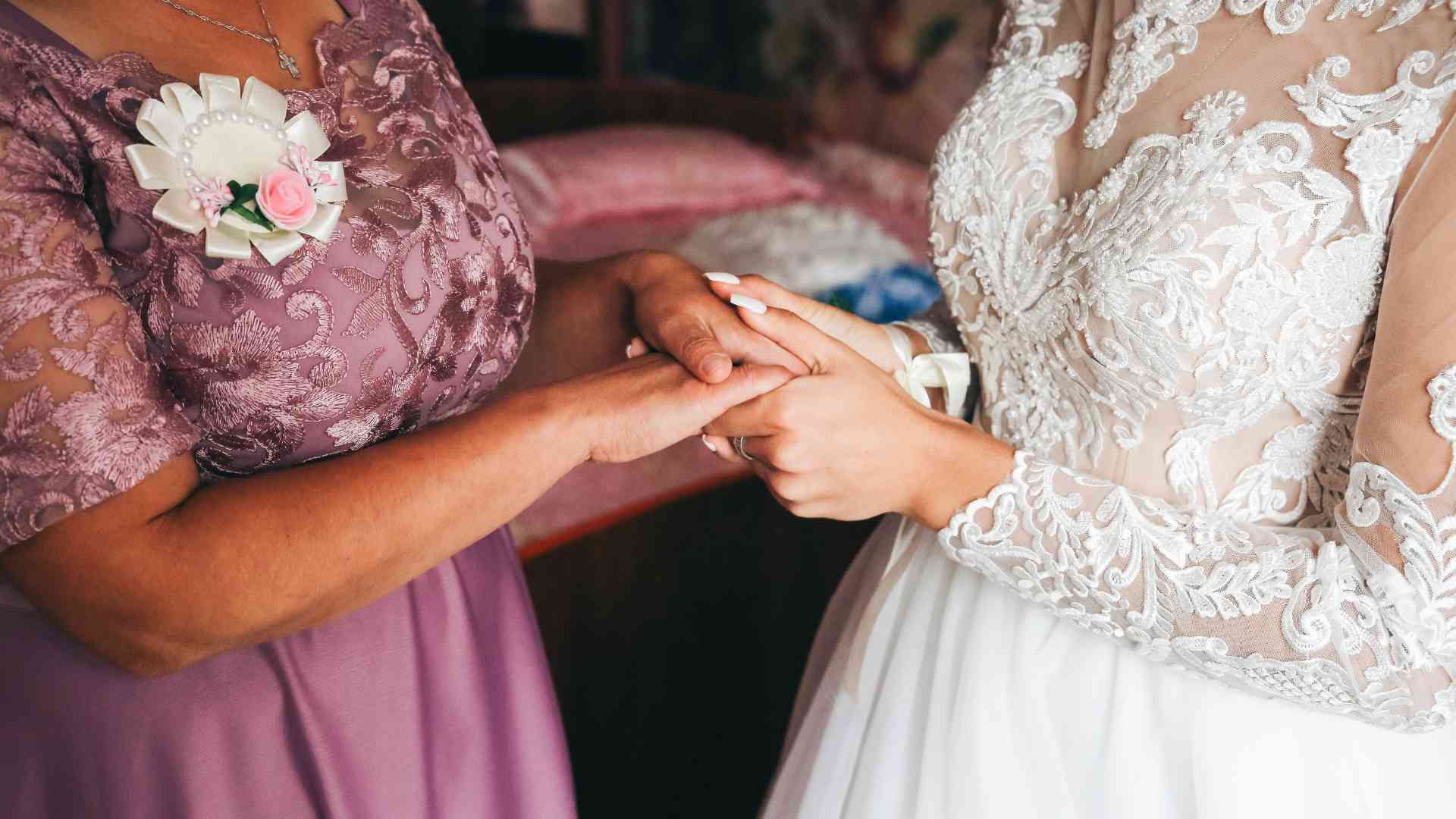 cosa deve fare la mamma della sposa cosa deve fare la mamma della sposa