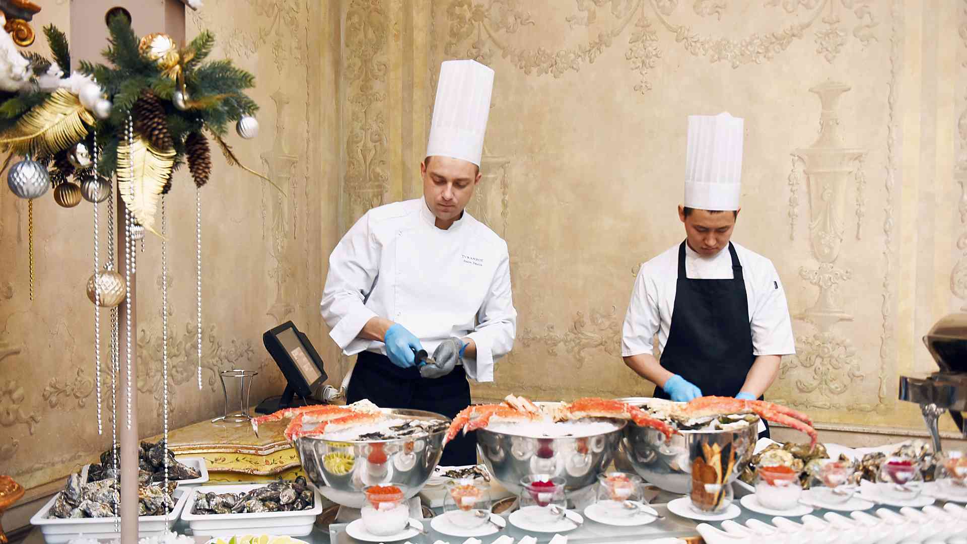 Chef stellati o catering tradizionale per matrimonio