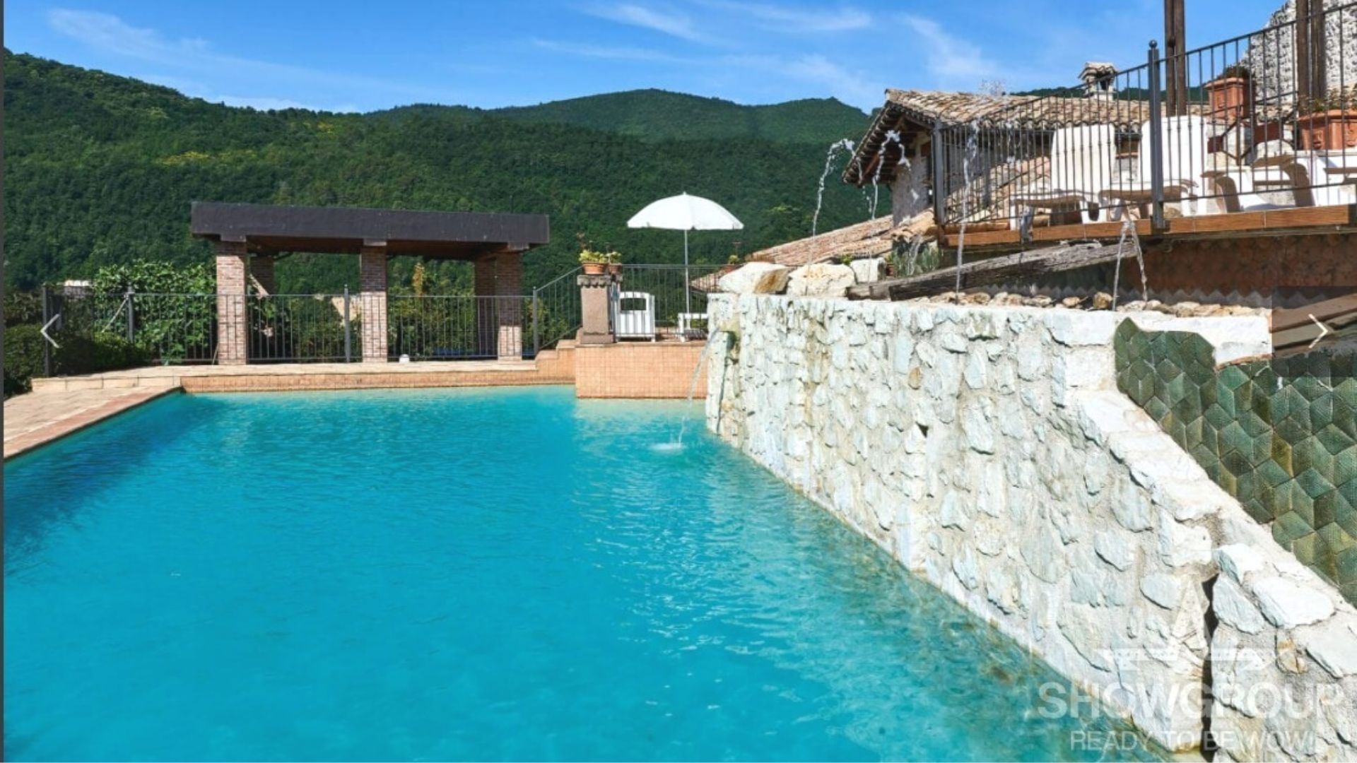 piscina castrum resort